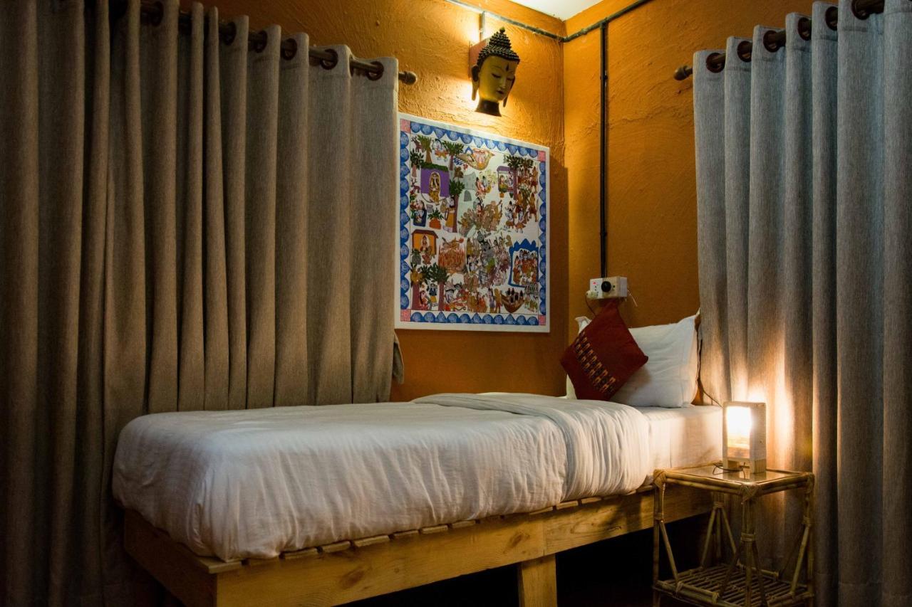 Wander Thirst Pansiyon Katmandu Dış mekan fotoğraf